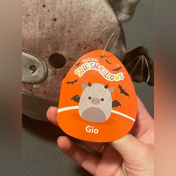 NWT SQUISHMALLOW 8” Gio the Bat Halloween squishmallows new with tags stuffed - Picture 5 of 6